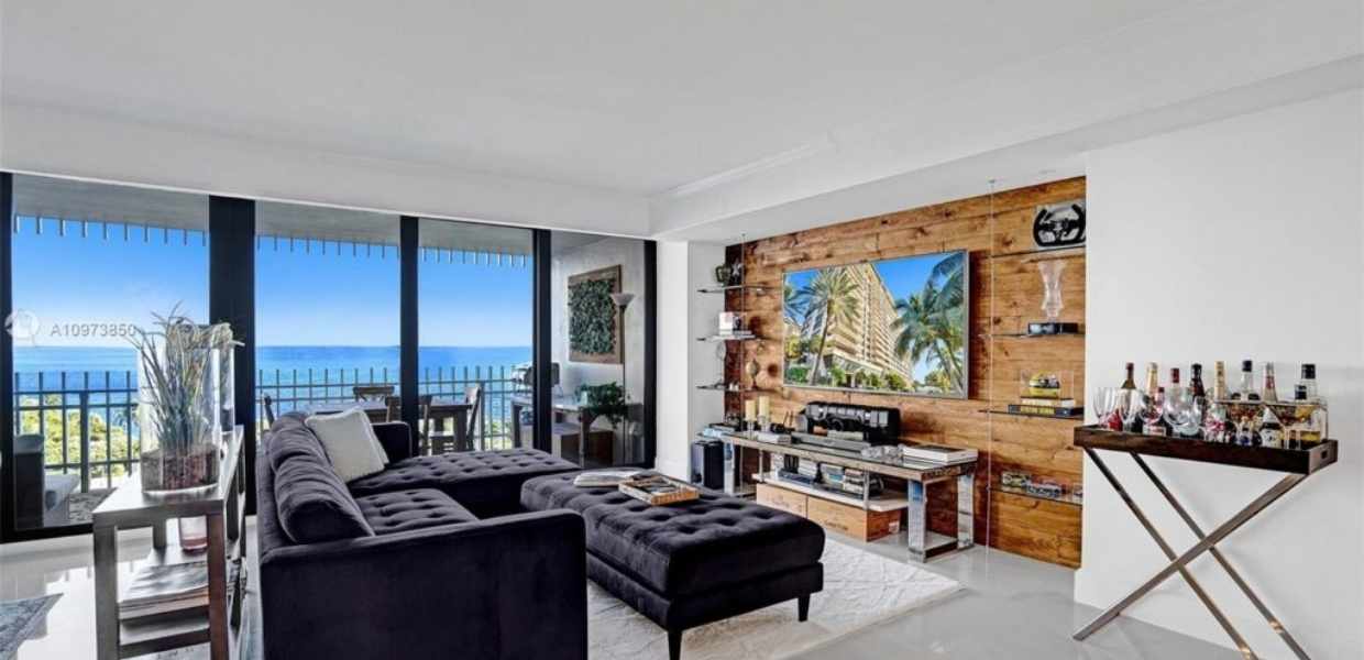 3 Apartamentos en Coconut Grove dentro de una isla
