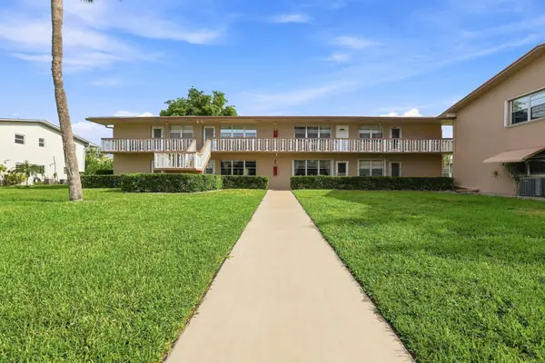 Norwich in West Palm Beach, Florida