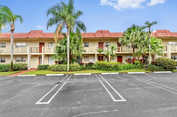 Villages of Oriole Abbey in Delray Beach, Florida