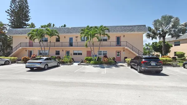 Kingswood Condo in Stuart, Florida