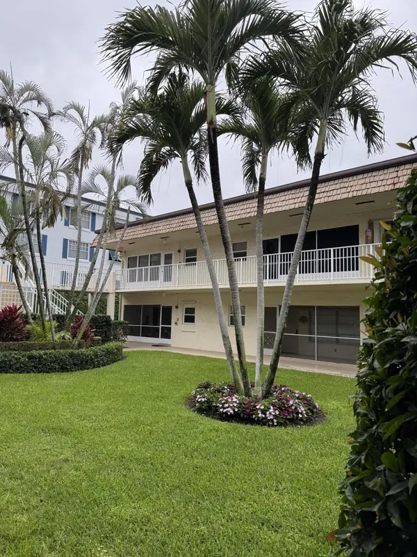 Snug Harbor Gardens Villas, Boynton Beach