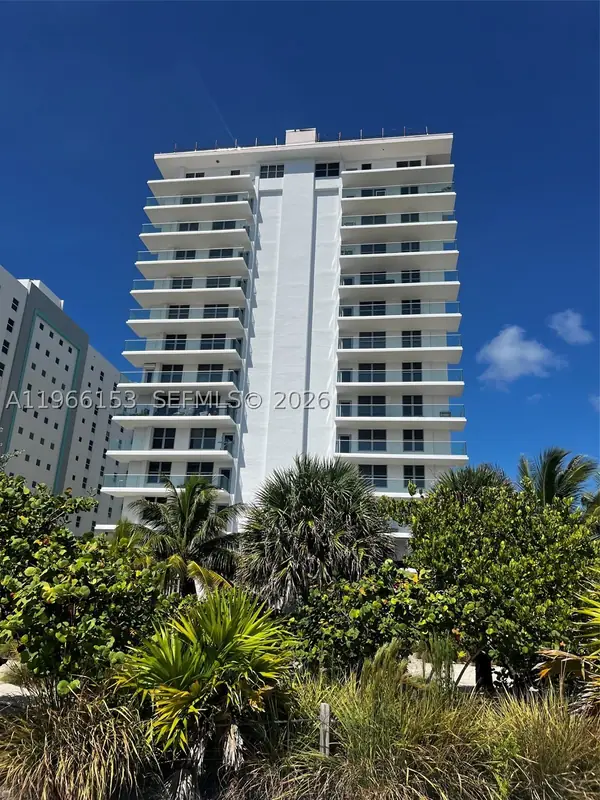 Four Winds in Surfside, Florida