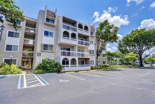 Village of Kings Creek in Miami, Florida