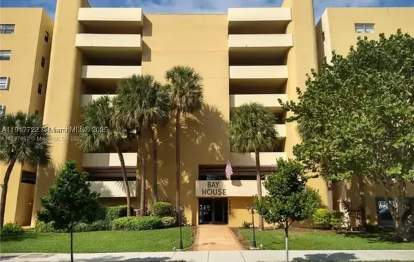 Bay House Tower in Sunny Isles Beach, Florida
