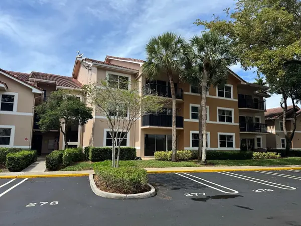 Edgewater Condo in Coral Springs, Florida