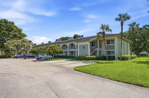 Bahama Village, Coconut Creek