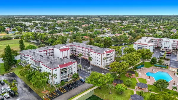 Garnet Condo in Lauderdale Lakes, Florida