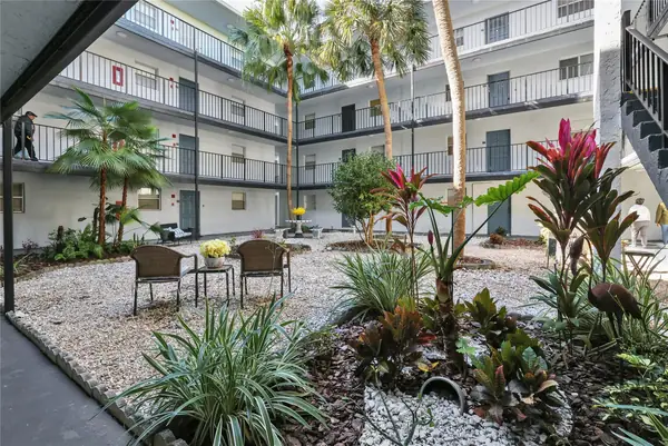 Somerset at Lauderdale Lakes in Lauderdale Lakes, Florida