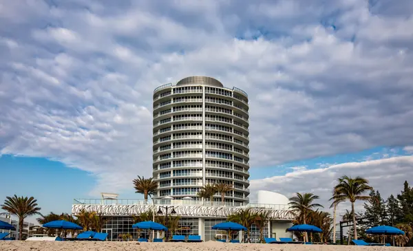 Paramount Fort Lauderdale