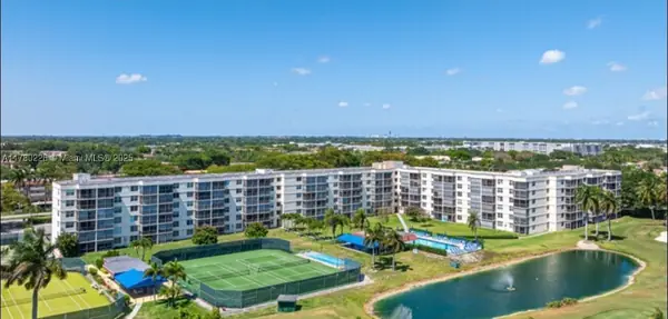 Hollybrook Golf (691 S Hollybrook Dr) in Pembroke Pines, Florida