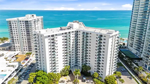 Residences on Hollywood Beach, Hollywood