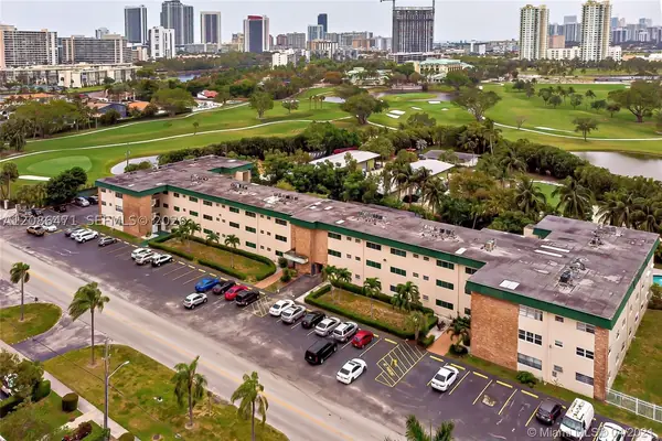 The Seventeenth Green in Hallandale Beach, Florida