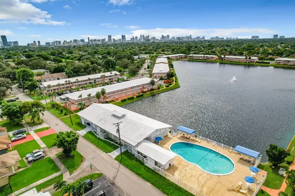 Rolen Lake Gardens Co-Op in Hallandale Beach, Florida