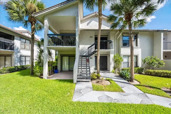 Golf Cottages 2 in Wellington, Florida