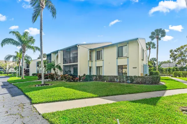 Palm Club Village II in West Palm Beach, Florida
