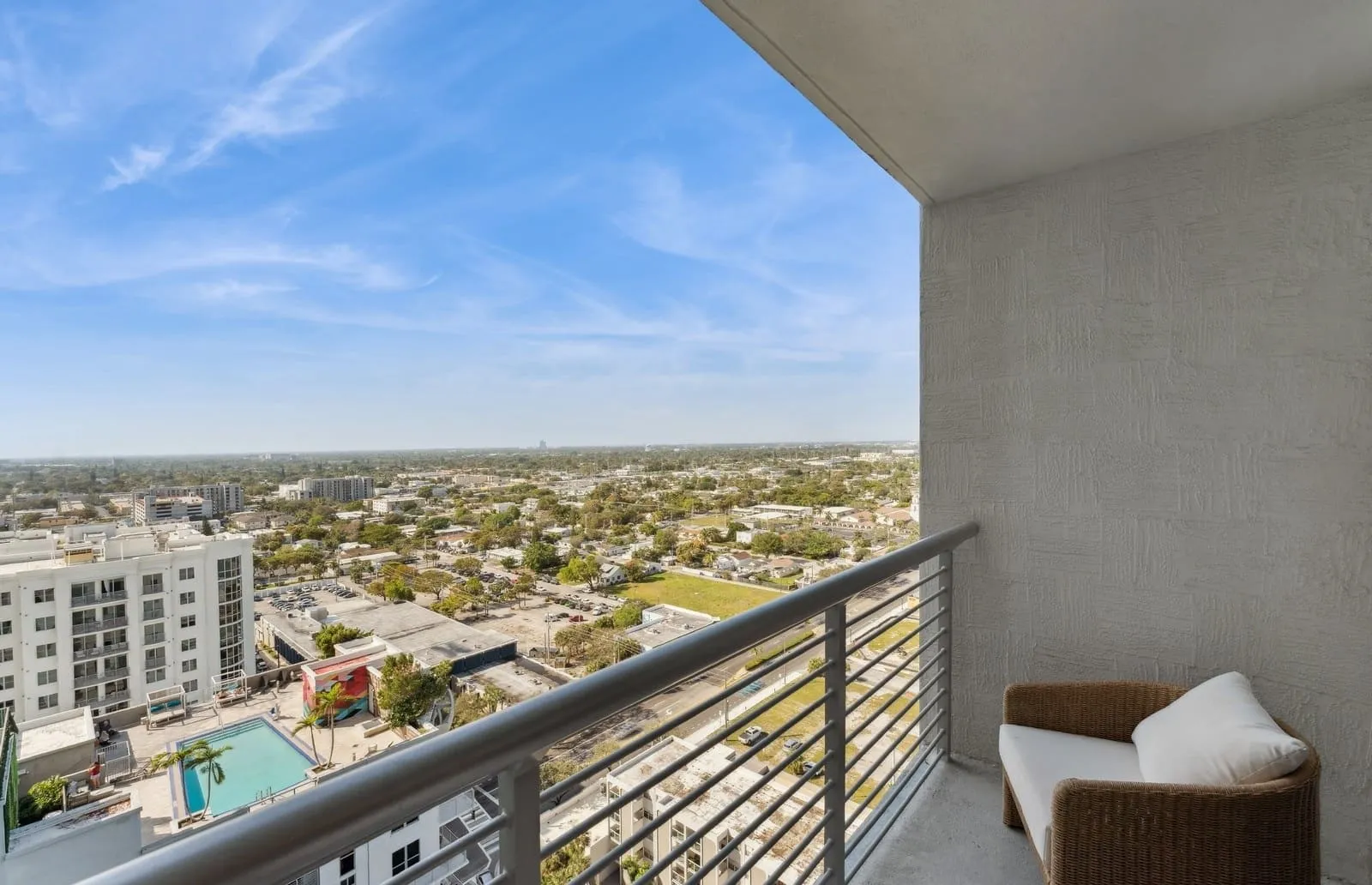 Circ Residences Hollywood