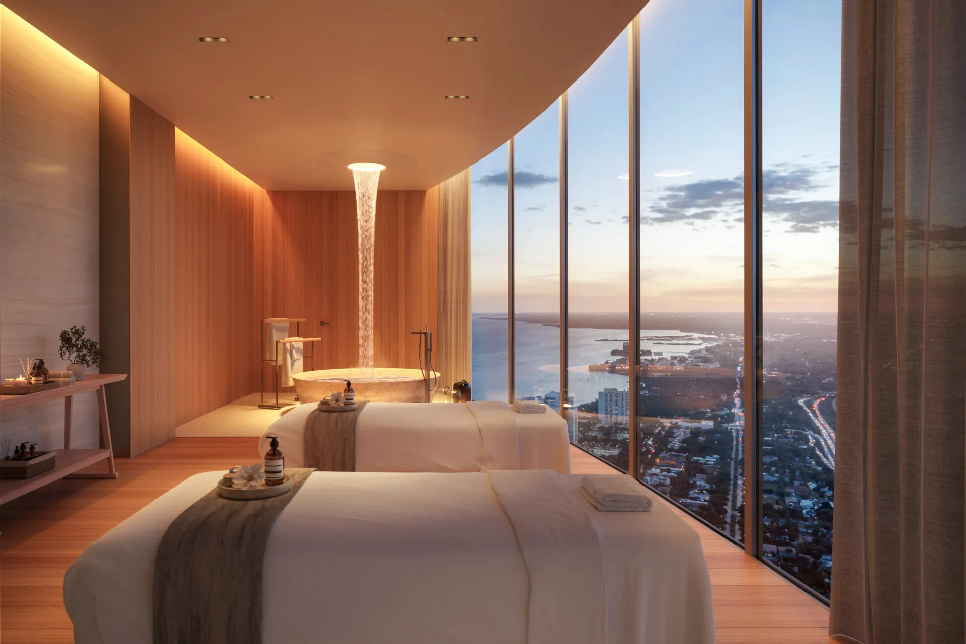 1428 Brickell -- suite de spa del Wellness Club, con tina y vista panoramica a la bahia