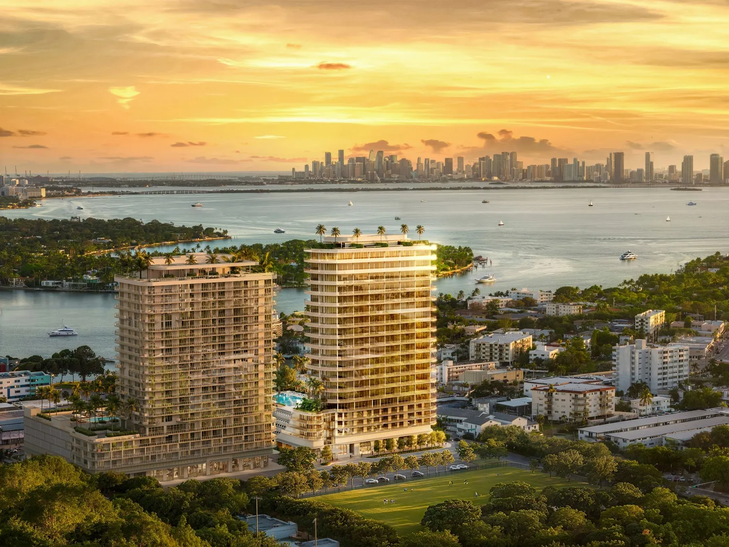 Vista aérea del North Beach de Miami Beach y su costa, cerca de 72 Carlyle