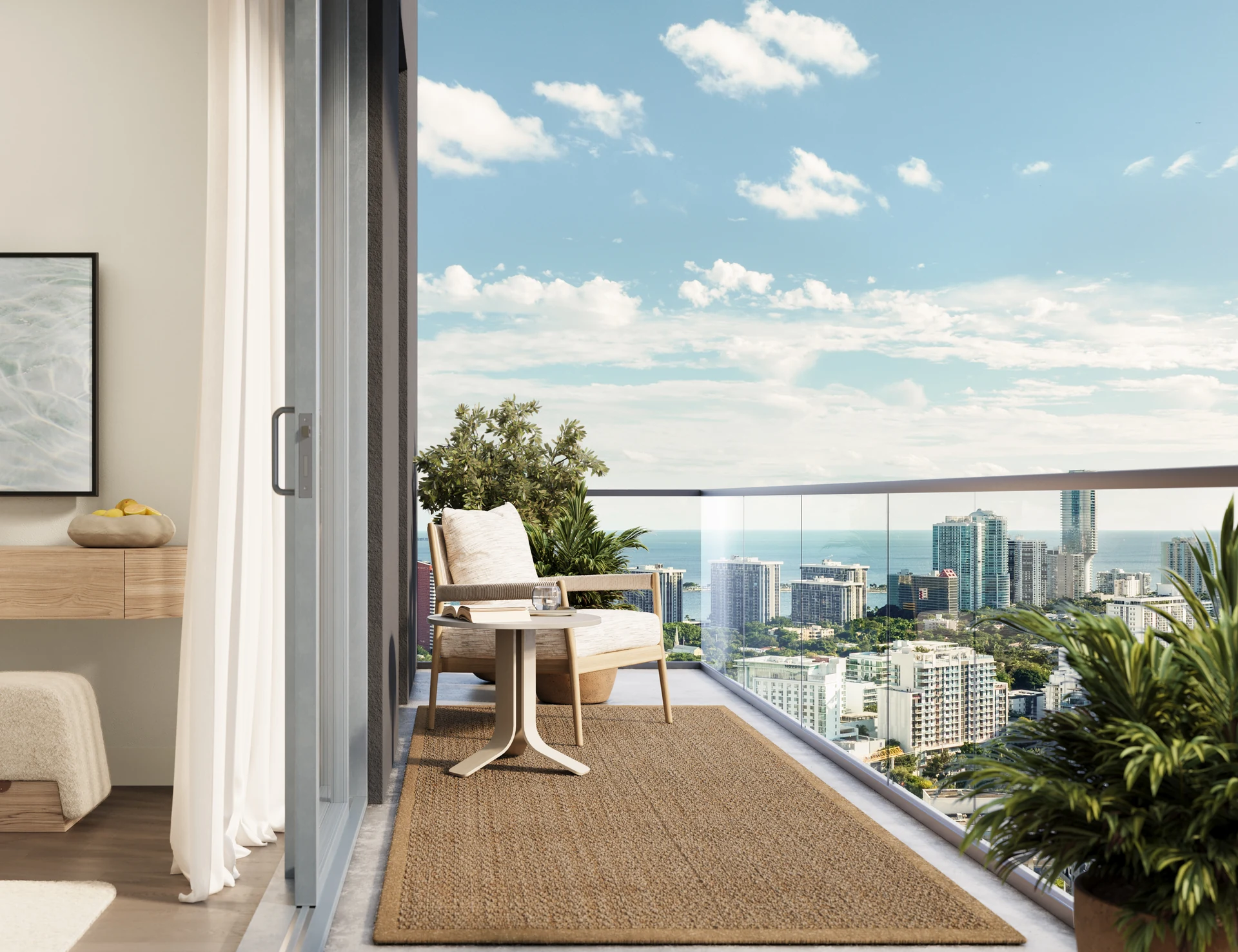 House of Wellness — balcón privado con vista panorámica a la bahía y el skyline de Miami