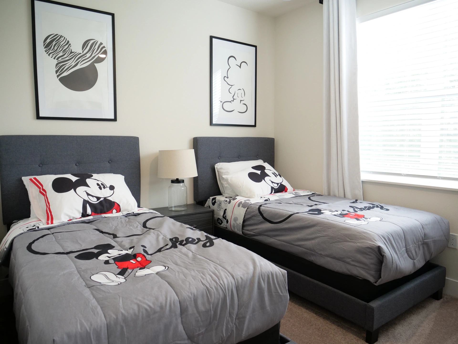 Tranquility Townhomes — habitación infantil temática, amueblada para renta vacacional