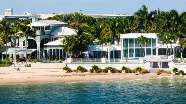 Playas en Miami inversión en propiedades con acceso a la playa