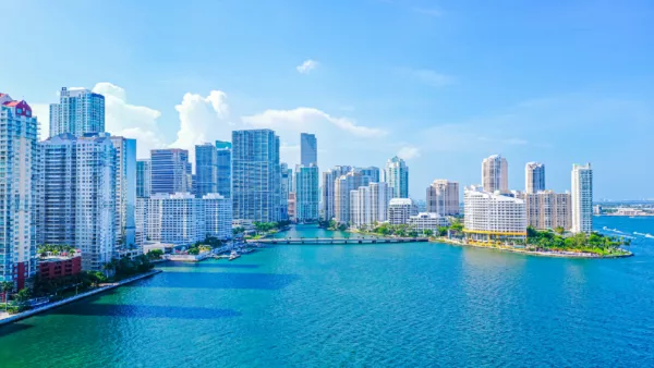 ¿Cómo financiar tu segunda propiedad en Florida y administrarla de forma rentable?