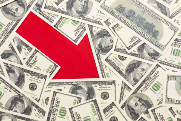 Dólar en Colombia a la baja