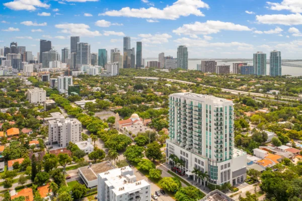 Compra de viviendas en Miami por extranjeros en 2025