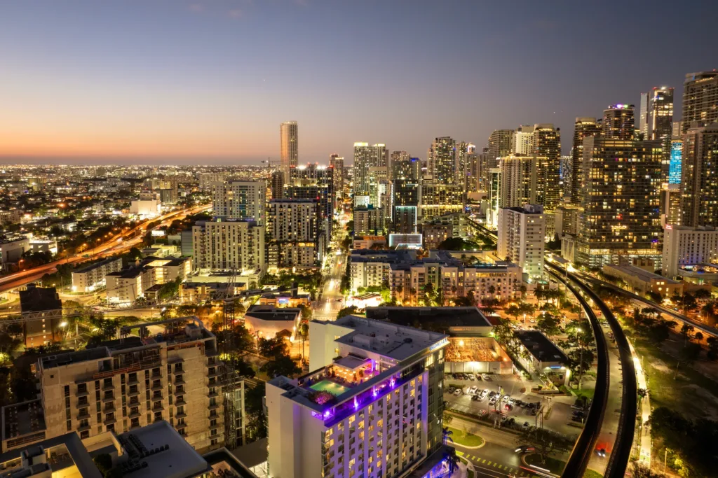 Empresas más grandes del mundo siguen llegando a Miami